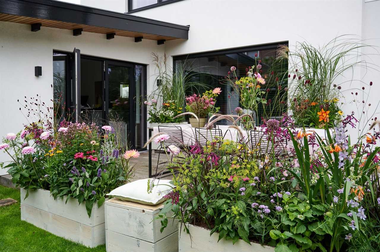 Blumenkästen mit Sichtschutz So gestalten Sie einen gemütlichen und geschützten Gartenbereich