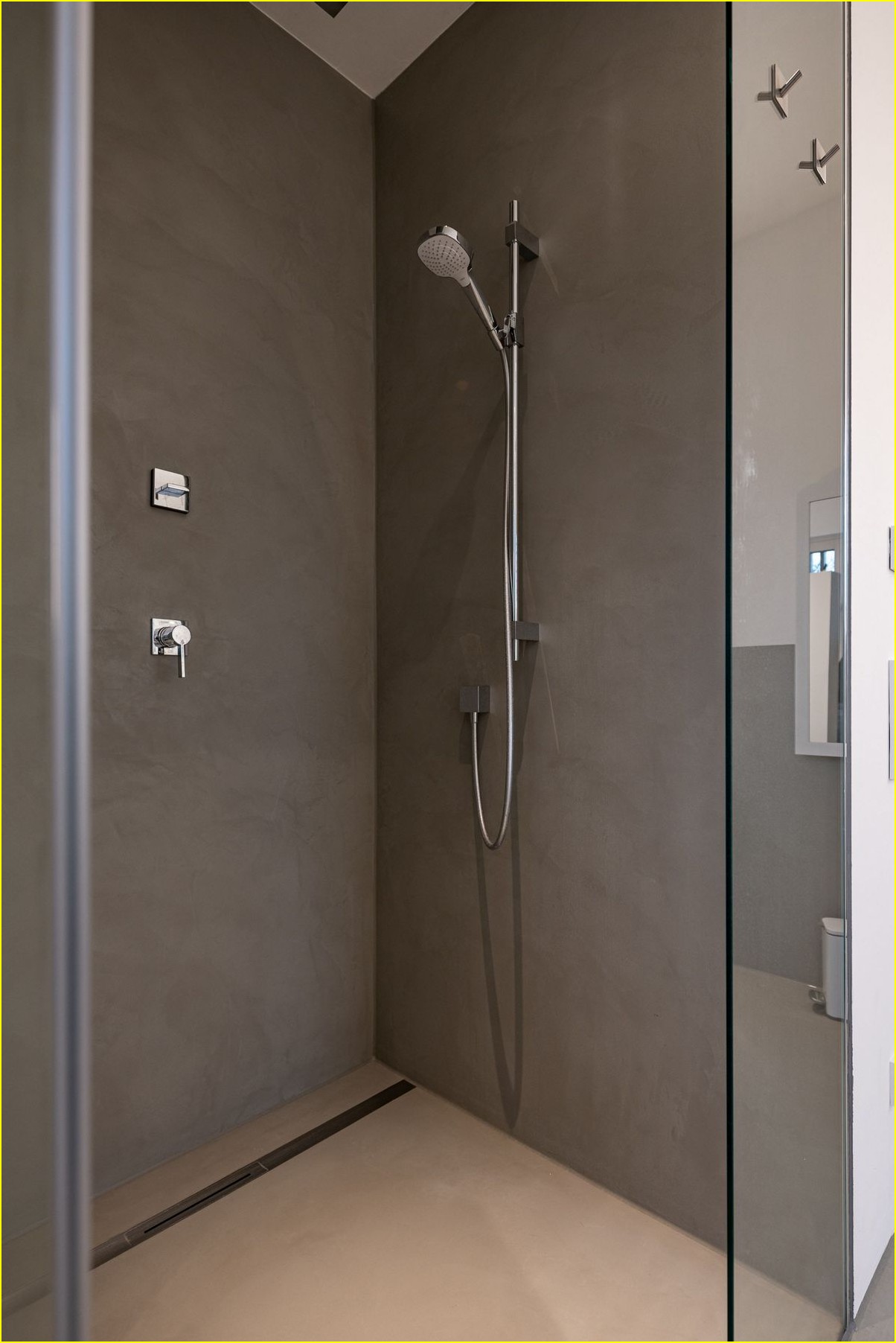 Badezimmer mit Dusche: Clevere Planung für maximalen Komfort & Stil